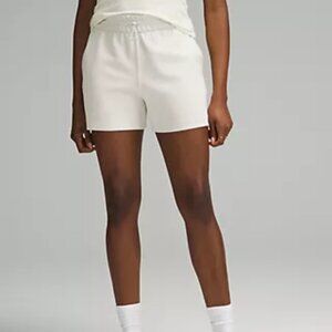 Lululemon Softstreme High-Rise Short 4” Bone Women’s Size 14